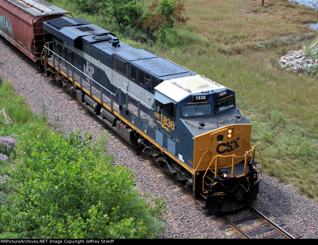 CSXT 1836